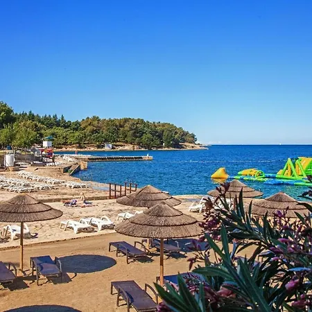 Moderne In Mit Garten Und Terrasse * Poreč